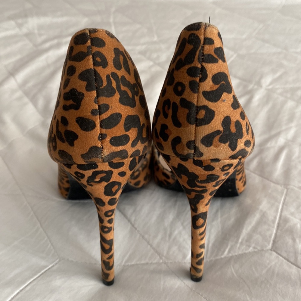 Leopard Heels - Picture 3 of 7